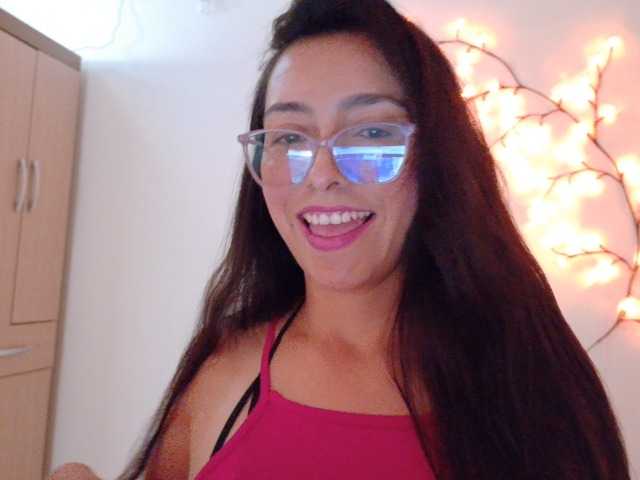 Creamymature live cam on BongaCams