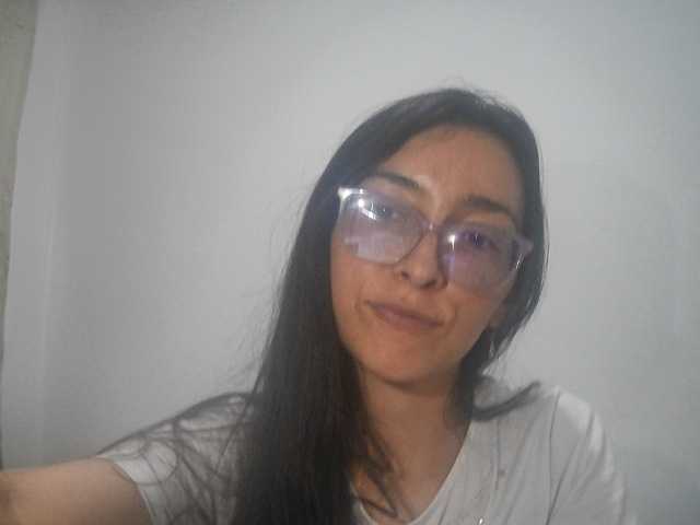 Creamymature live cam on BongaCams
