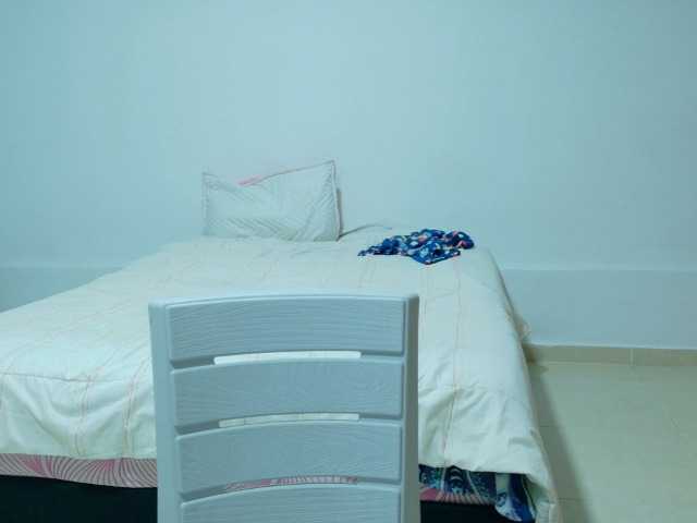 Creamymature live cam preview