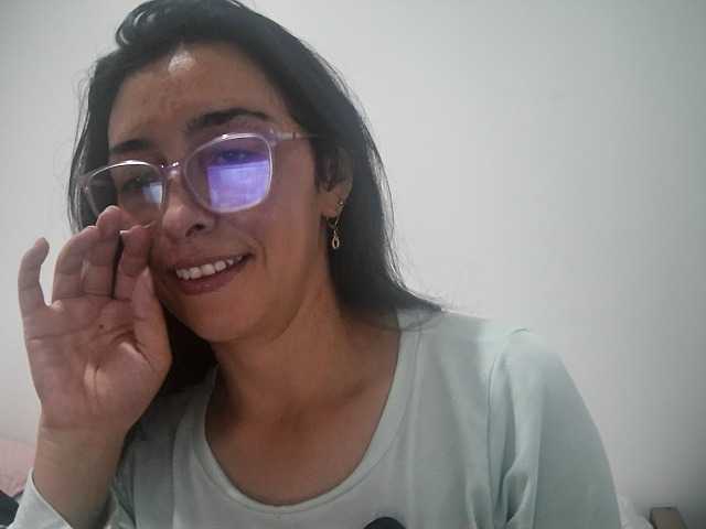 Creamymature live cam on BongaCams