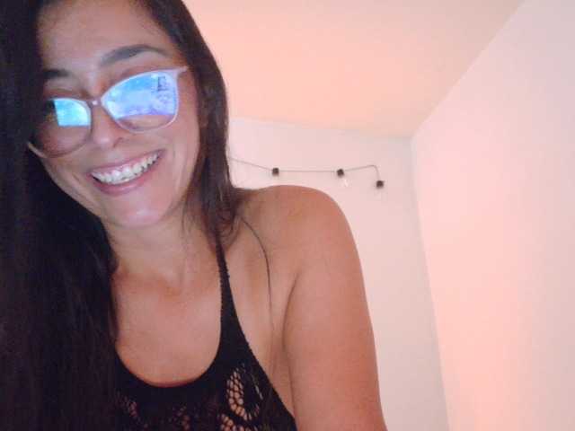 Creamymature live cam on BongaCams