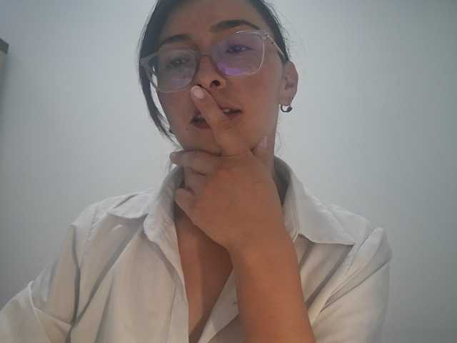 Creamymature live cam on BongaCams
