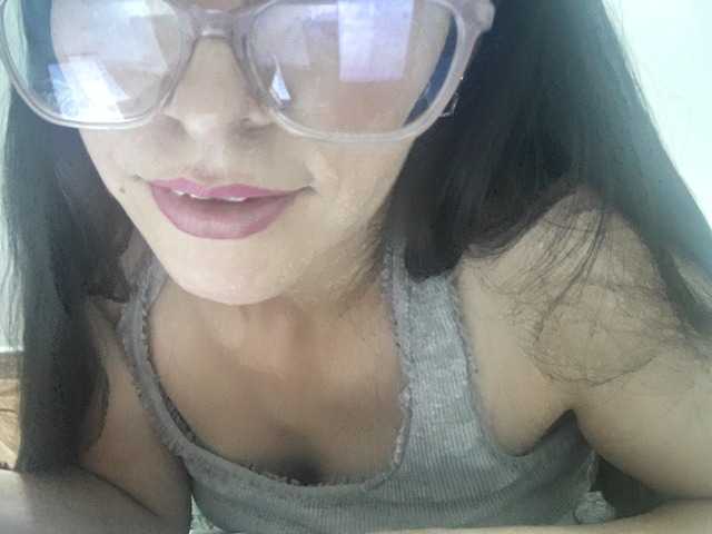 Creamymature live cam