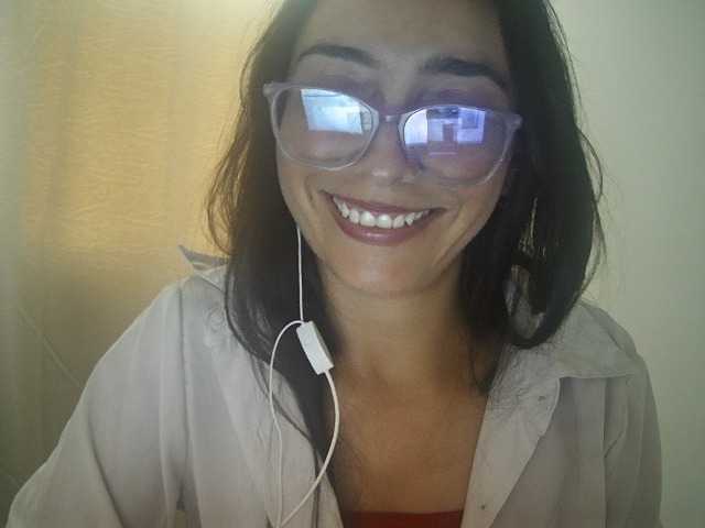 Creamymature live cam on BongaCams