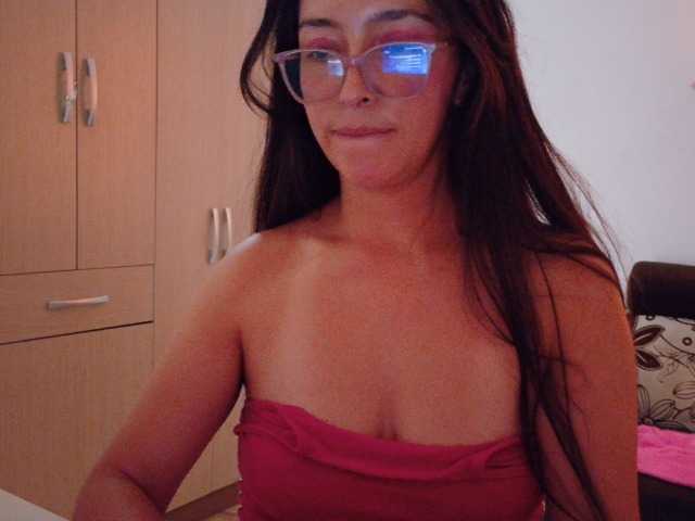 Creamymature live cam on BongaCams
