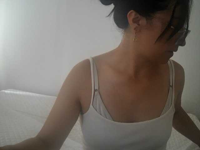 Creamymature live cam on BongaCams