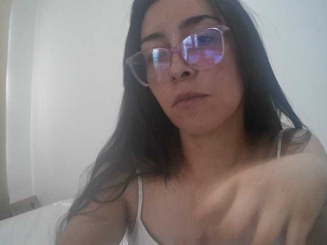 Creamymature live cam on BongaCams