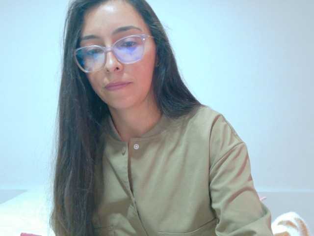 Creamymature live cam on BongaCams