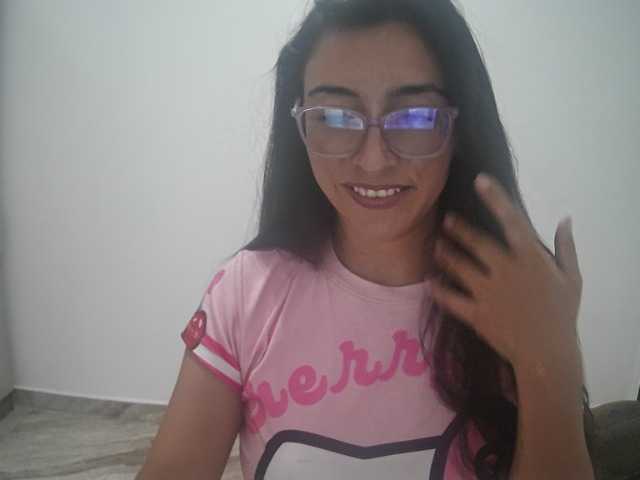 Creamymature live cam on BongaCams