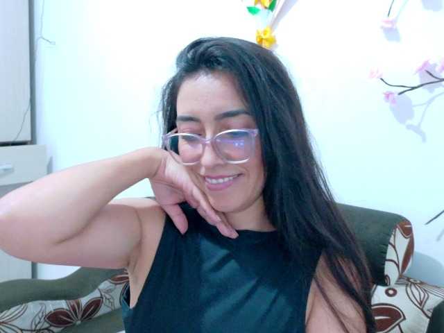 Creamymature live cam on BongaCams