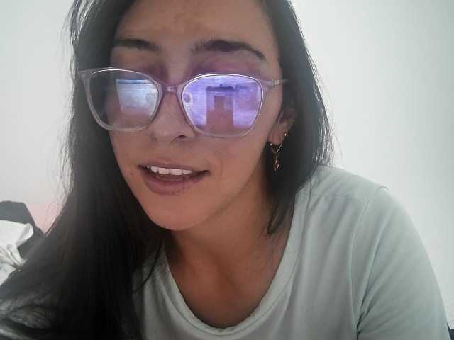 Creamymature live cam on BongaCams