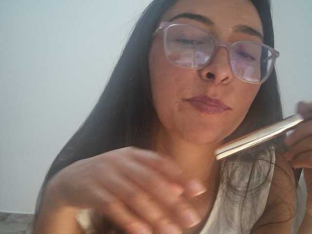 Creamymature live cam on BongaCams