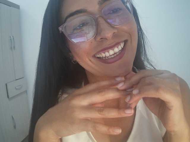 Creamymature live cam preview