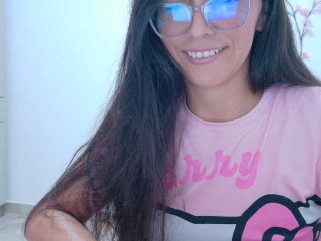 Creamymature live cam on BongaCams