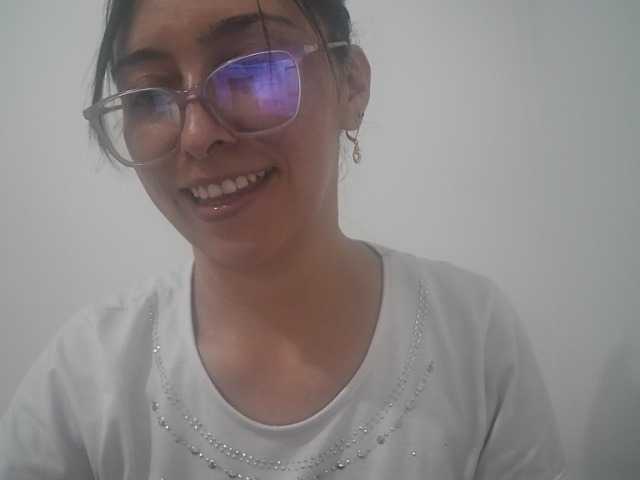 Creamymature Live Cam on BongaCams