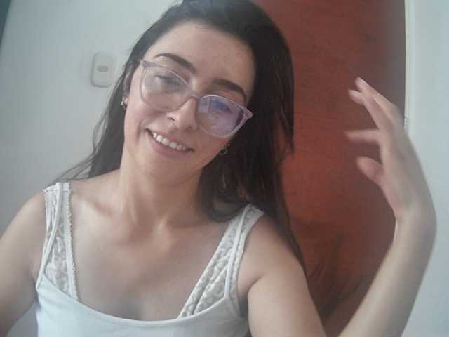Creamymature live cam on BongaCams