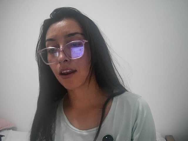 Creamymature live cam on BongaCams