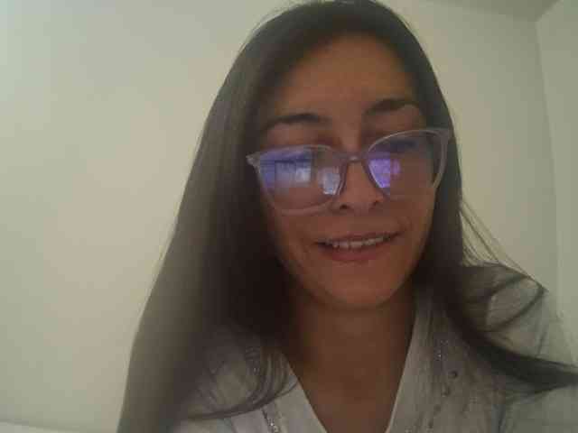 Creamymature webcam
