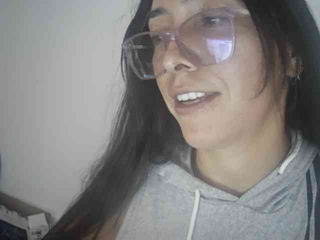 Creamymature webcam