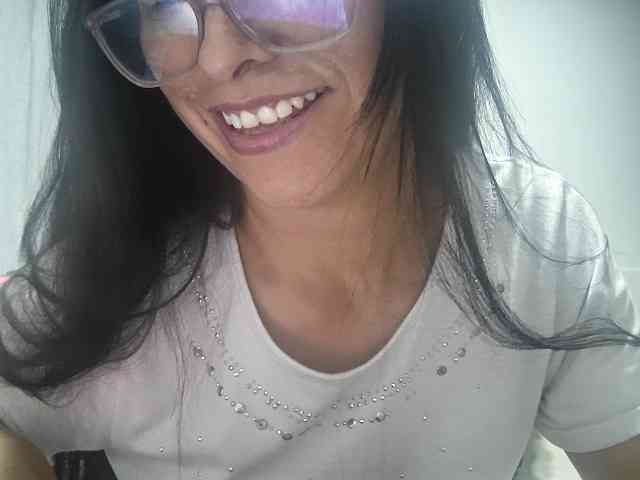 Creamymature webcam