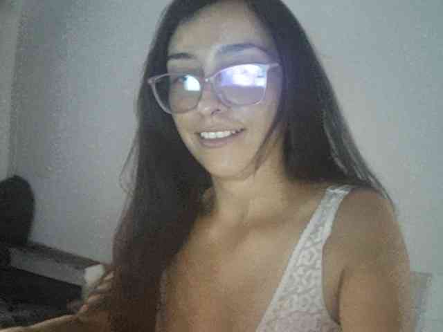 Creamymature webcam
