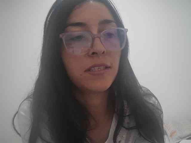 Creamymature webcam