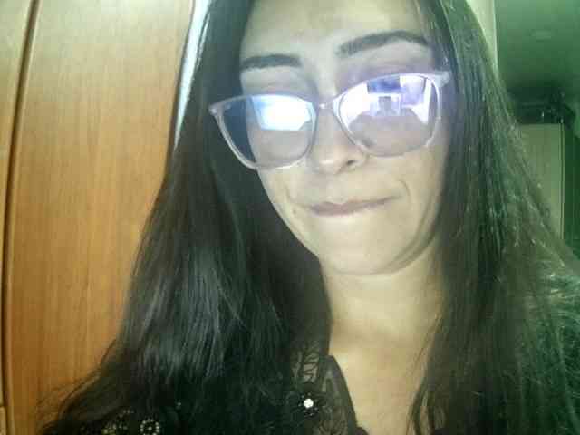 Creamymature webcam