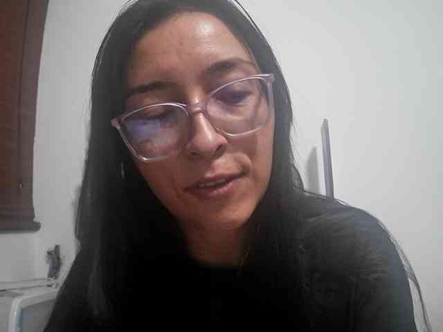 Creamymature webcam