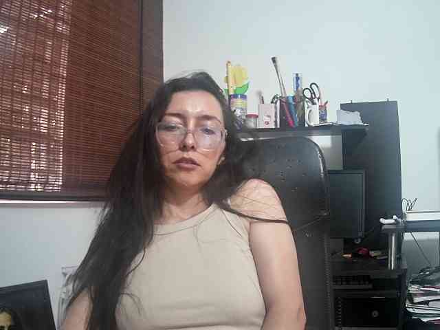 Creamymature webcam