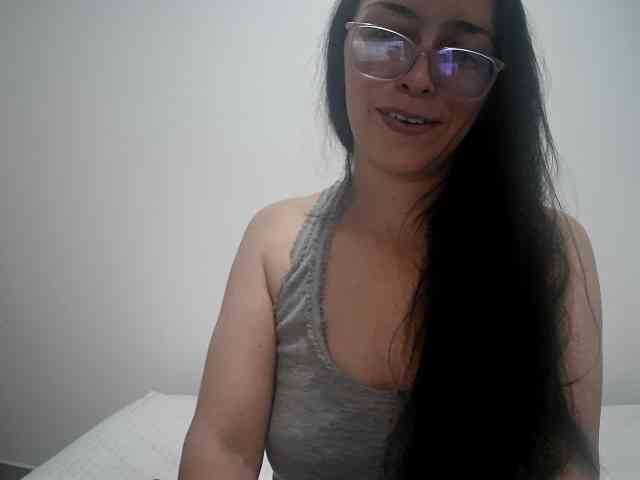 Creamymature Live Webcam on BongaCams