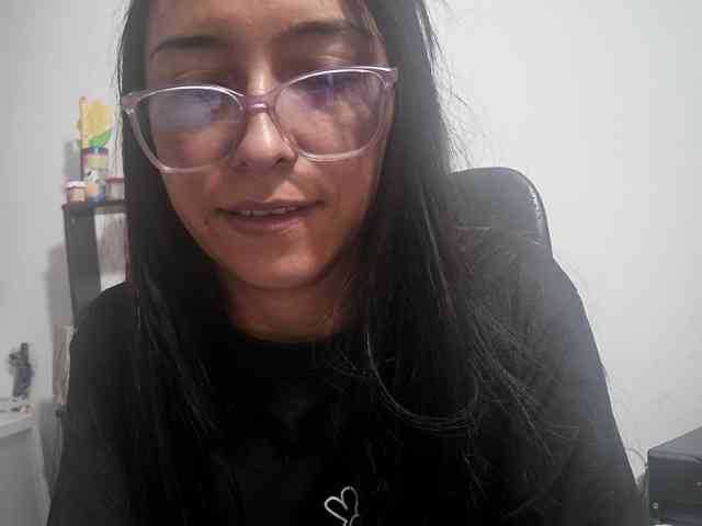 Creamymature webcam