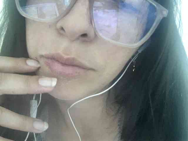 Creamymature webcam