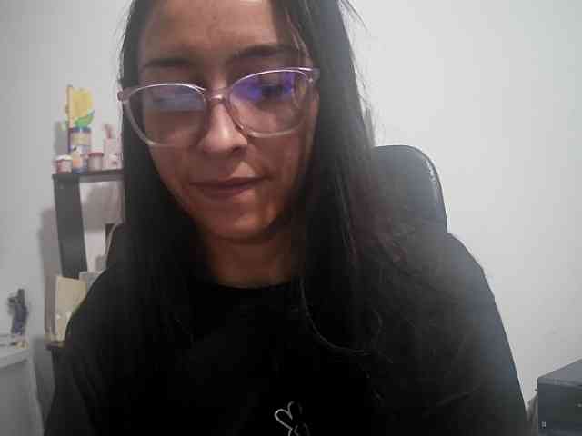 Creamymature webcam