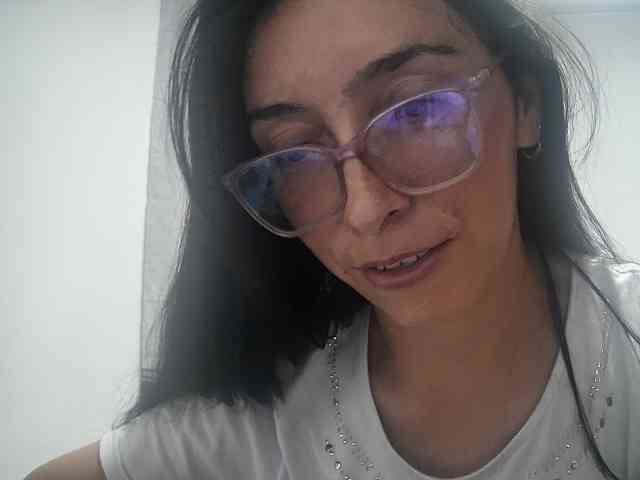 Creamymature webcam