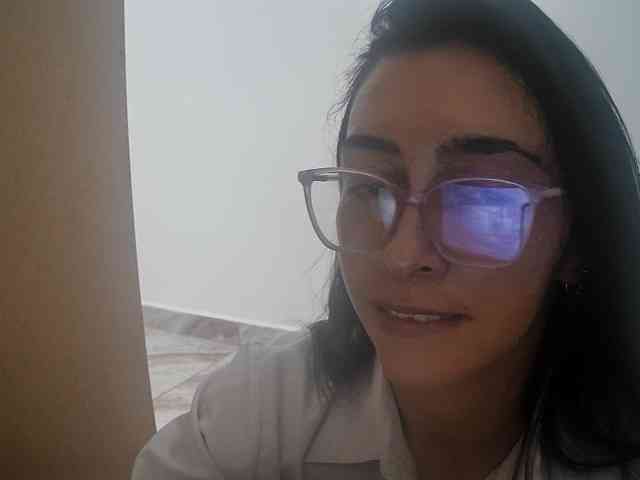 Creamymature webcam