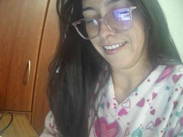 Creamymature webcam