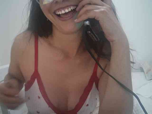 Creamymature webcam