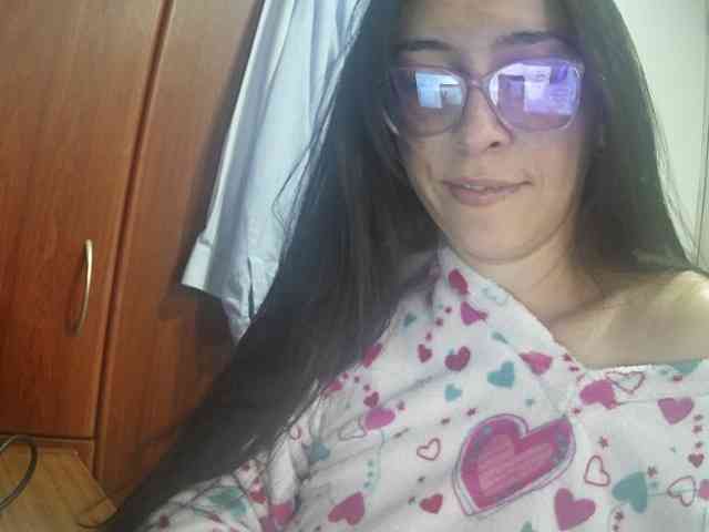 Creamymature webcam
