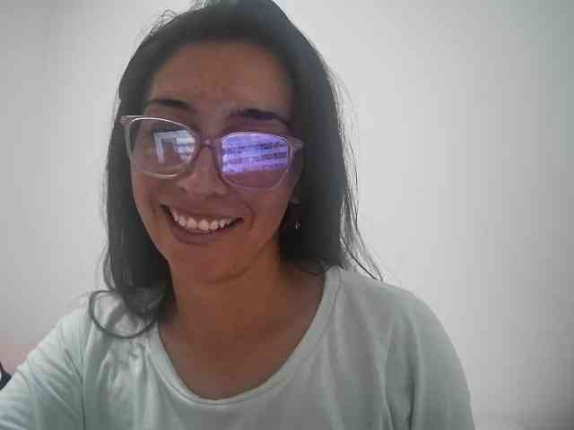 Creamymature webcam