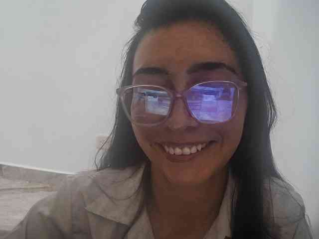 Creamymature webcam