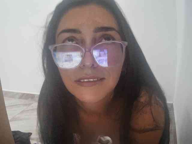 Creamymature webcam