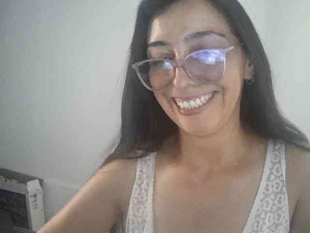 Creamymature webcam