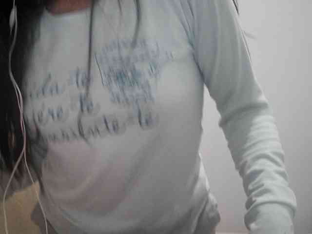 Creamymature webcam