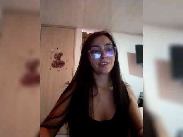 Creamymature webcam