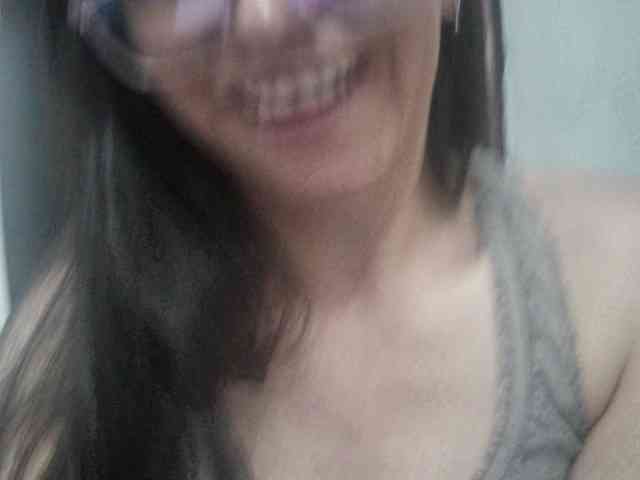 Creamymature webcam