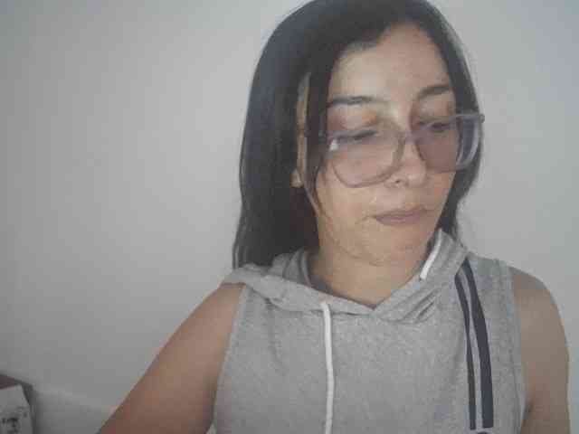 Creamymature webcam