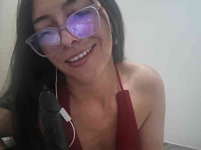 Creamymature webcam