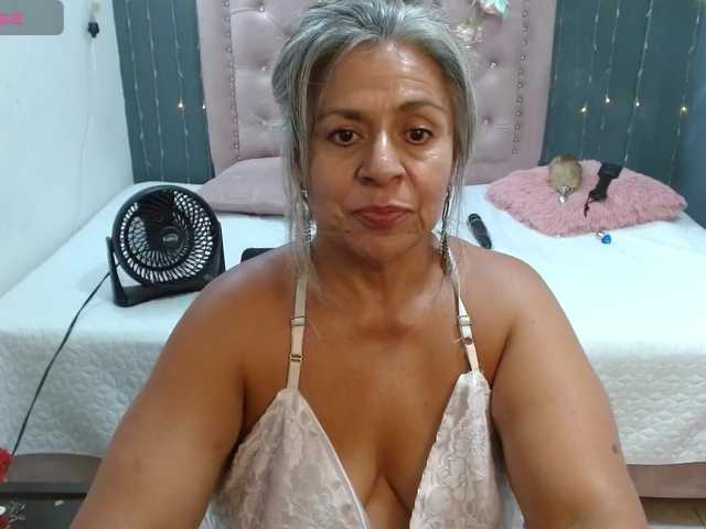 lalisha-96 live cam on BongaCams