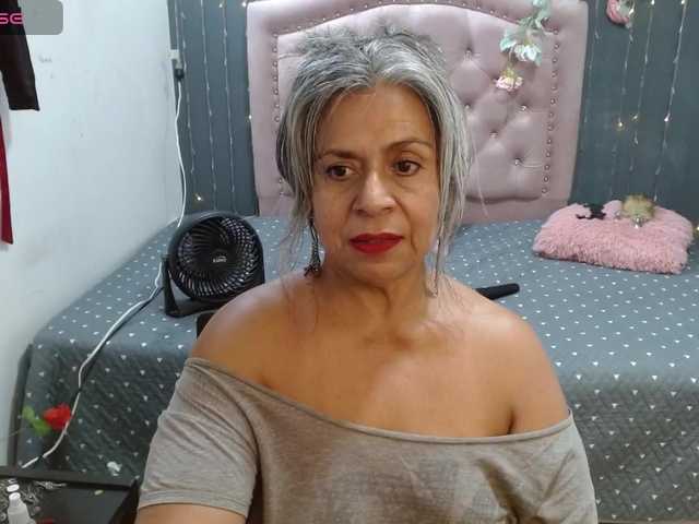lalisha-96 live cam on BongaCams