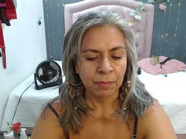 lalisha-96 live cam on BongaCams